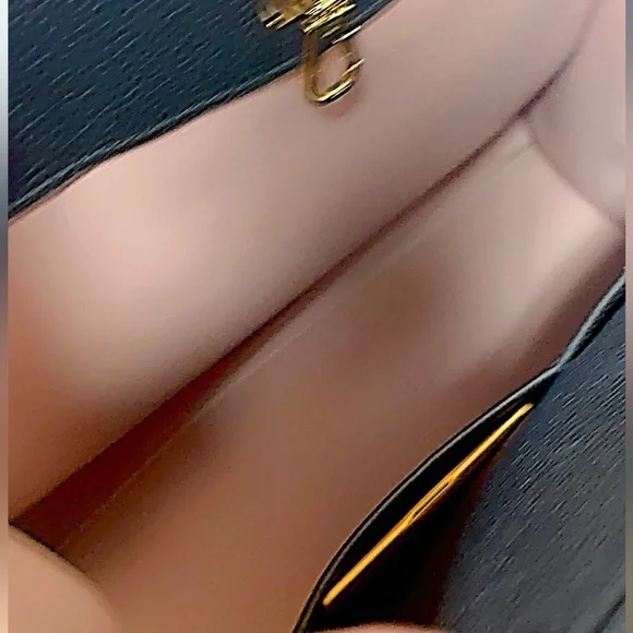 Louis Vuitton City Steamer MM bag in pink and black taurillon leather - Picture 12 of 17